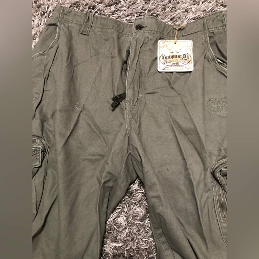 NWT Company 81 Men’s cargo shorts size 40